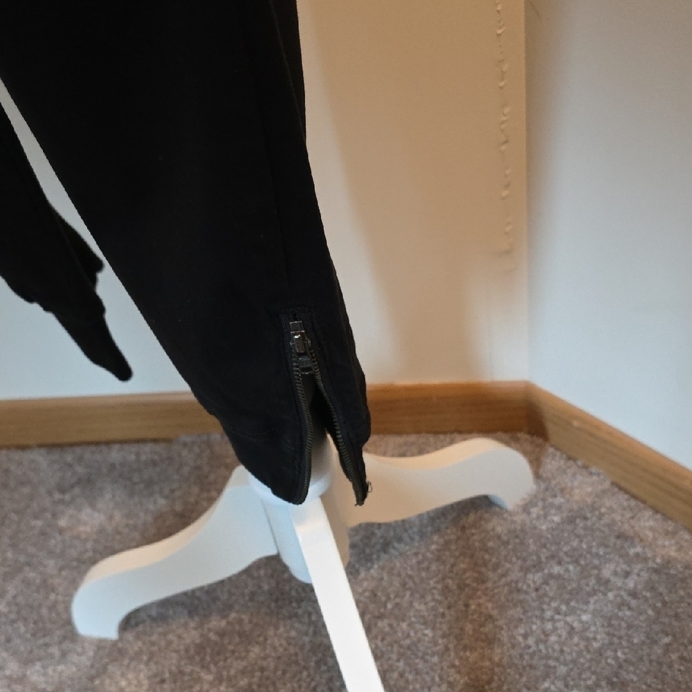 Level 99 Women's Black Joggers - Picture 3 of 8